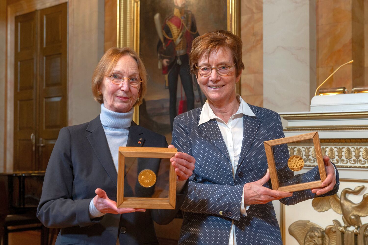 Prof. Dr. Eva-Maria Neher und Prof. Dr. Annette Zippelius