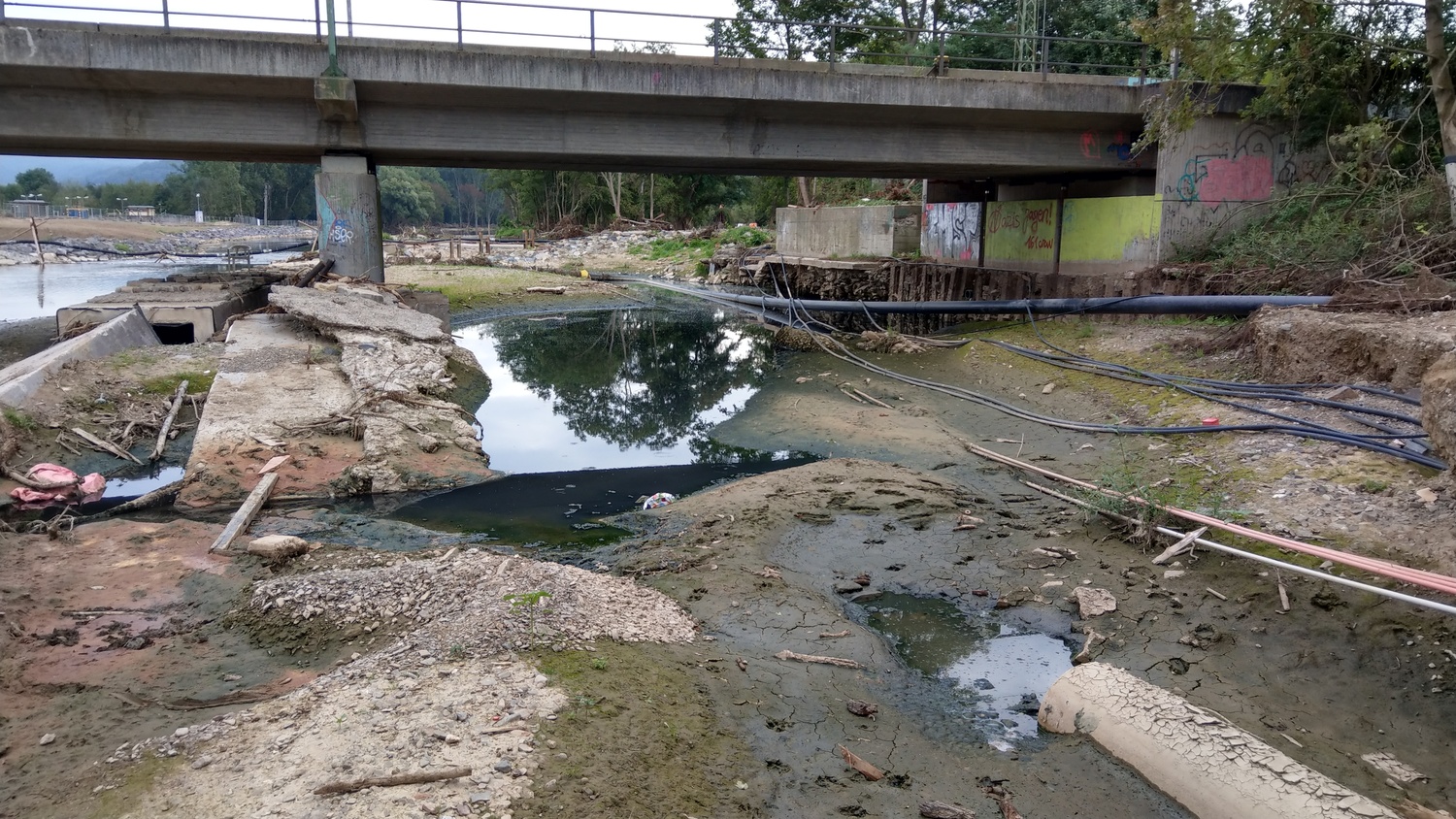 Schäden am Abwassersystem in Sinzig nach dem Hochwasser im Juli 2021.