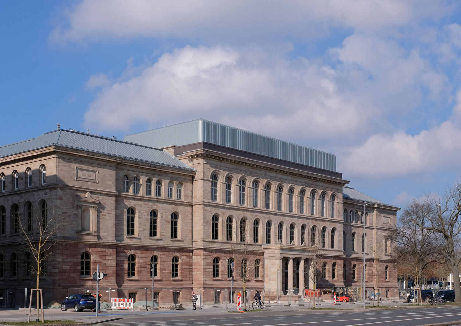 Göttingen University's Forum Wissen will open its doors to the public for the first time on 4 and 5 June 2022. The knowledge museum is housed in the former zoology building at Berliner Straße 28 and is open Tuesdays to Sundays from 10:00 to 18:00. Admission is free.