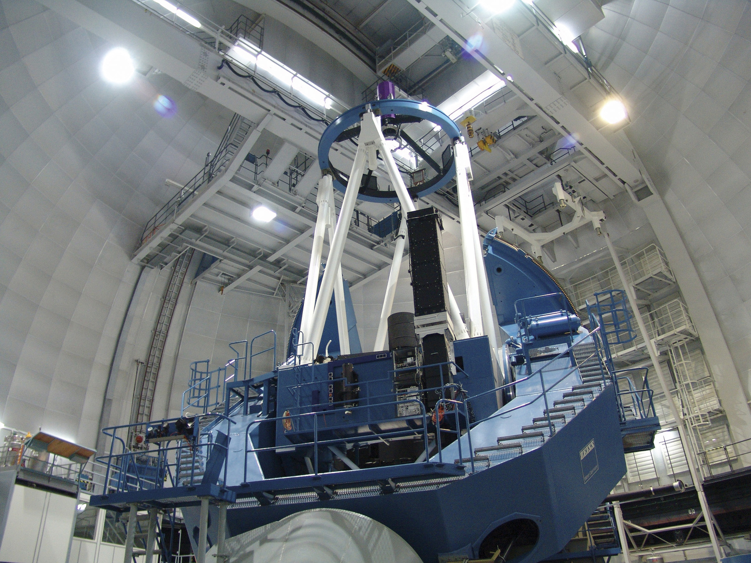 3.5-m telescope at the Calar Alto observatory where the CARMENES spectrograph is installed.