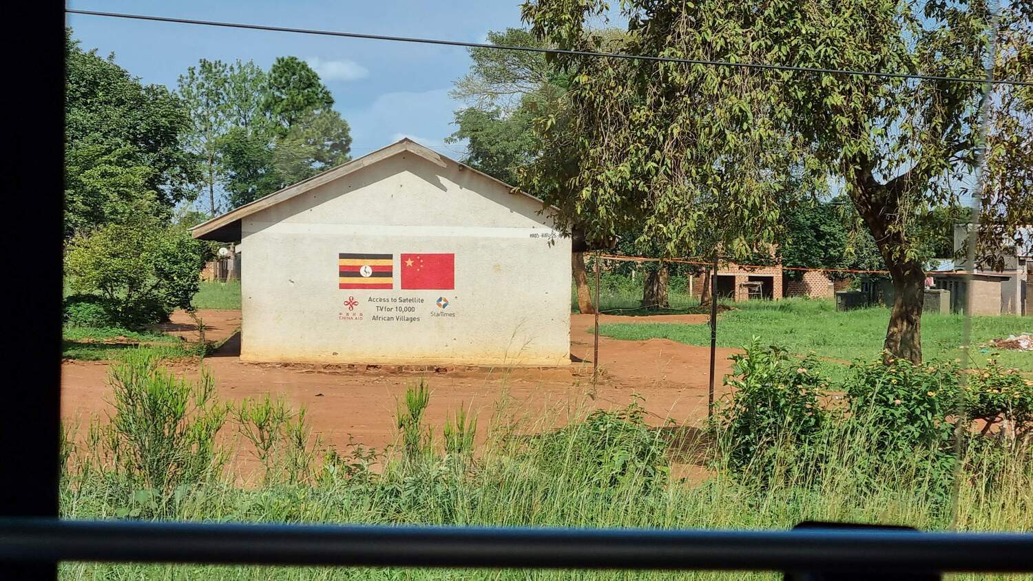 Advertisement of a Chinese satellite television development project in Uganda