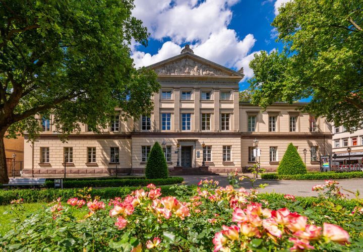 The University of Göttingen has once again achieved a strong position in the Shanghai Ranking. In the latest Academic Ranking of World Universities (ARWU) 2026, it is listed in 6th to 11th place in Germany, alongside the universities of Frankfurt, Münster, Cologne, Tübingen and the Technical University of Dresden.